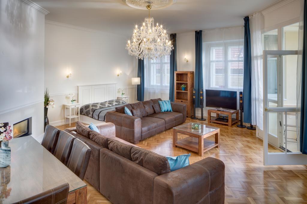 Smetanovo Nabrezi - Riverview Old Town Apartment, Prague